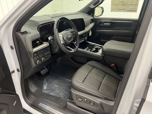 New 2026 Chevrolet Suburban High Country AWD/4WD image 6