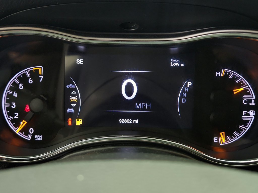 Used 2019 Jeep Grand Cherokee Altitude AWD/4WD image 14
