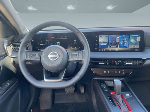 New 2026 Nissan Kicks SR image 25