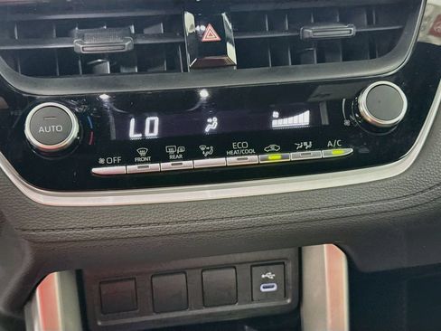 Certified 2024 Toyota Corolla Cross AWD Hybrid image 14