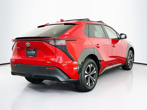 Used 2024 Toyota bZ4X XLE w/ Weather Package image 9