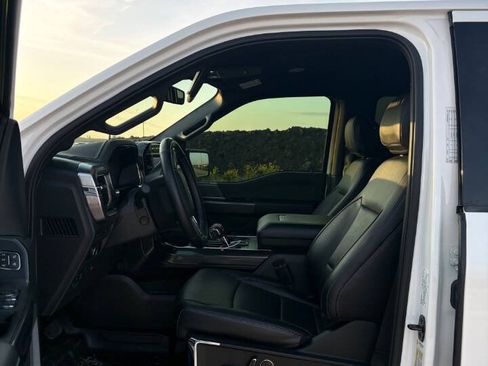 Used 2022 Ford F150 Lariat w/ Equipment Group 502A High AWD/4WD image 8