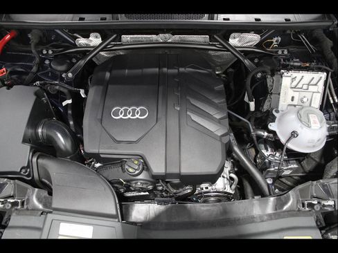 Used 2025 Audi Q5 2.0T Premium Plus w/ Premium Plus Package AWD/4WD image 20