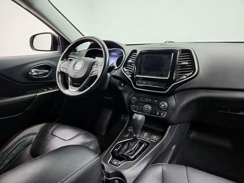 Used 2019 Jeep Cherokee Limited image 24