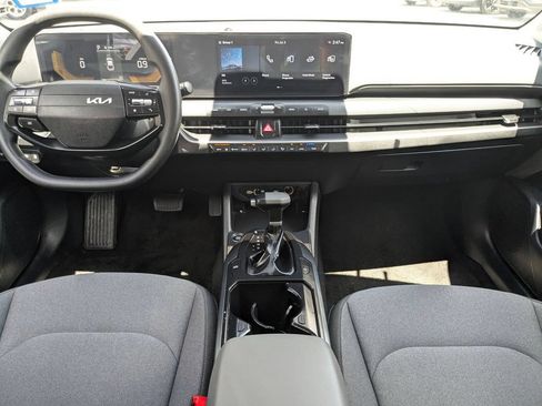 Used 2025 Kia K4 FWD image 23