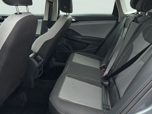 Used 2023 Volkswagen Taos S image 15