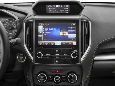 Used 2017 Subaru Impreza 2.0i Limited image 13