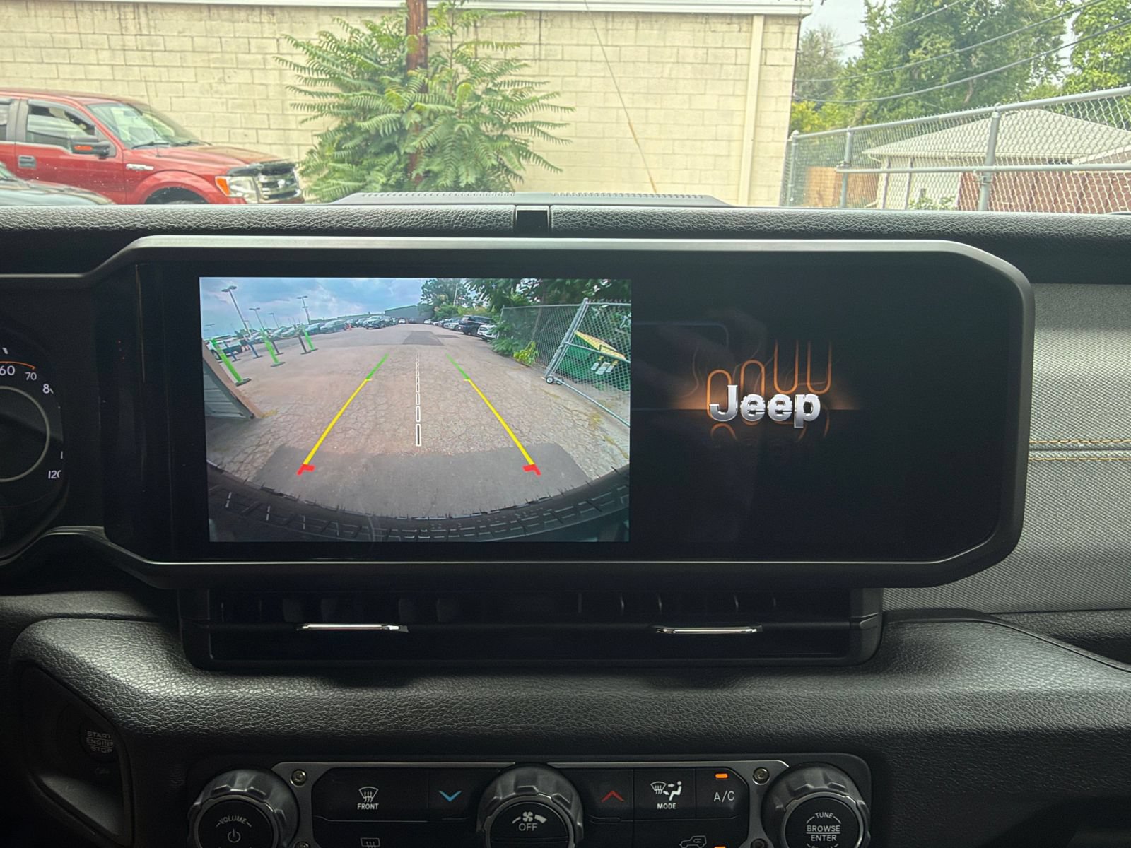 Used 2025 Jeep Wrangler Unlimited Sport AWD/4WD image 22