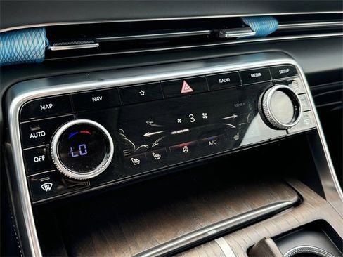 Used 2024 Genesis GV80 3.5T image 32