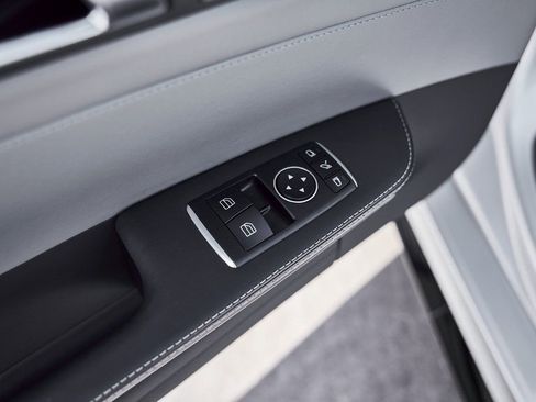 Used 2020 Mercedes-Benz AMG GT R image 43