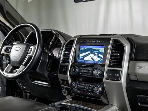 Used 2020 Ford F350 Lariat w/ Lariat Ultimate Package image 23