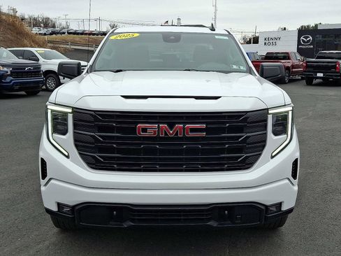 Used 2025 GMC Sierra 1500 Elevation image 2