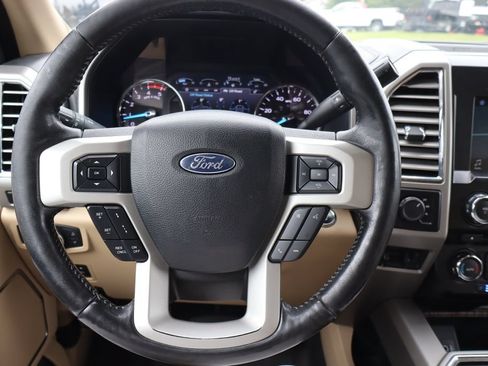 Used 2017 Ford F350 Lariat w/ Lariat Ultimate Package AWD/4WD image 6