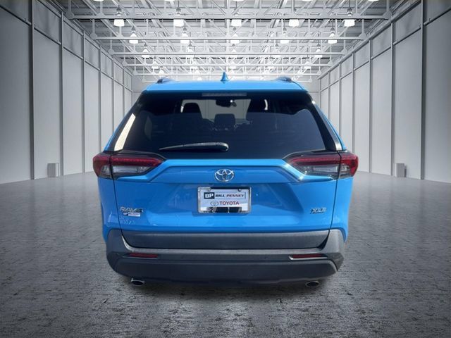Used 2019 Toyota RAV4 XLE Premium w/ Advanced Technology Package FWD image 4