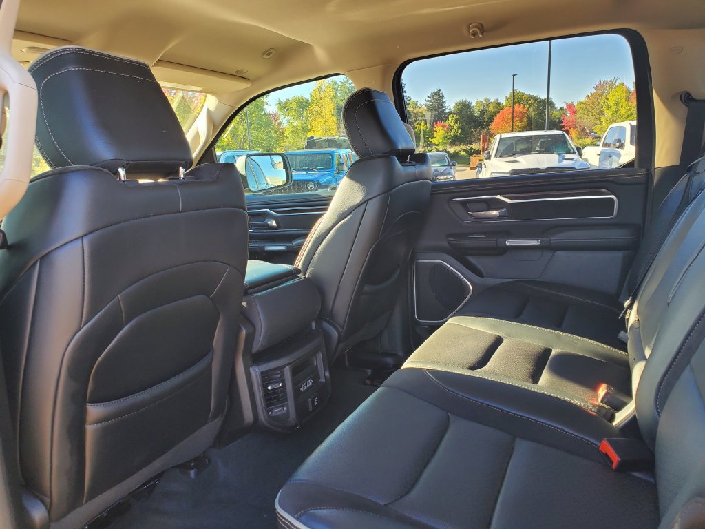 Used 2021 RAM 1500 Laramie AWD/4WD image 10