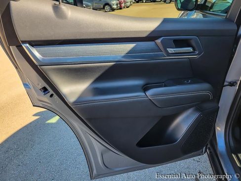 Used 2025 GMC Terrain Elevation image 19