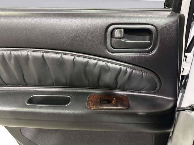 Used 1996 Nissan Maxima FWD image 34