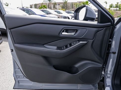 New 2026 Nissan Rogue SV FWD image 13