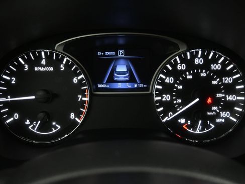Used 2020 Nissan Pathfinder SV AWD/4WD image 14