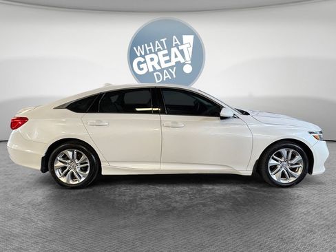 Used 2018 Honda Accord LX image 2