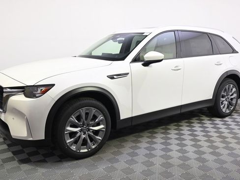New 2026 MAZDA CX-90 3.3 Turbo w/ Preferred Package AWD/4WD image 2