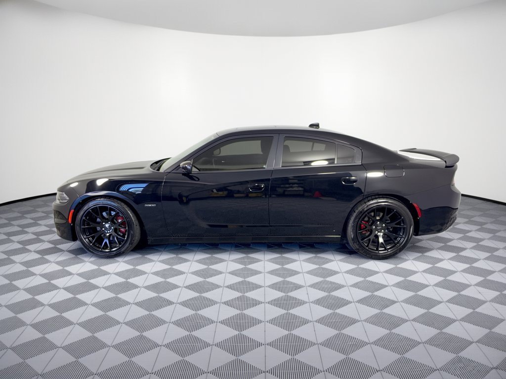 Used 2017 Dodge Charger R/T w/ Navigation & Travel Group RWD image 2