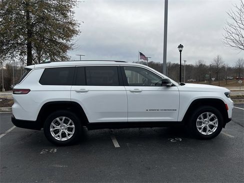 Used 2023 Jeep Grand Cherokee L Limited w/ Trailer Tow Group (B) image 45