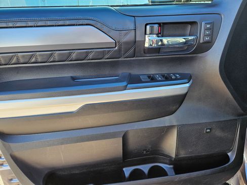 Used 2017 Toyota Tundra Platinum AWD/4WD image 12