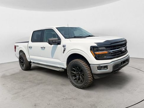 Used 2024 Ford F150 XLT AWD/4WD image 3