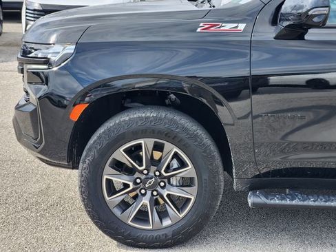 Used 2023 Chevrolet Tahoe Z71 w/ Luxury Package AWD/4WD image 5