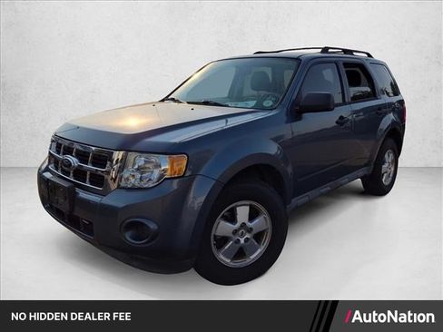 Used 2012 Ford Escape XLS AWD/4WD image 1