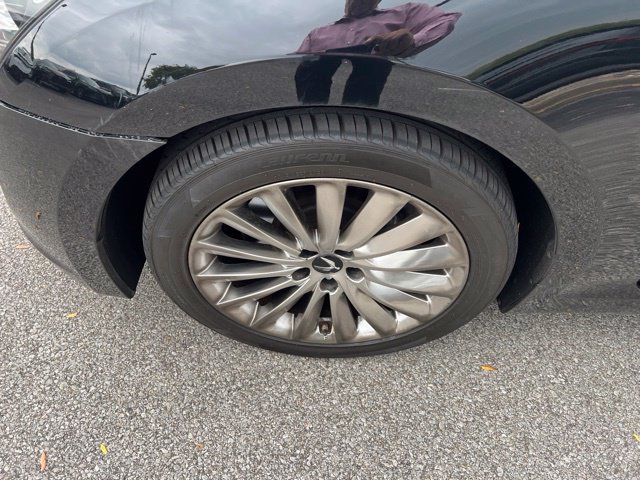 Used 2014 Hyundai Equus Signature RWD image 9