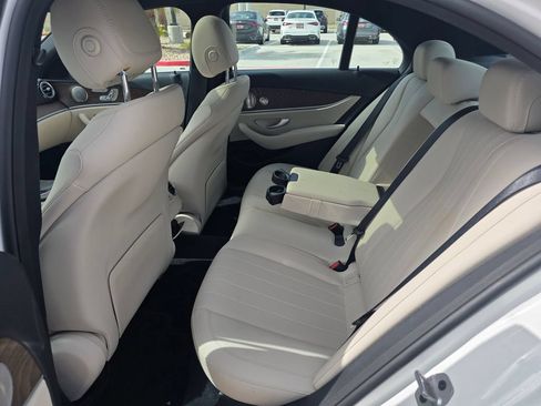 Used 2022 Mercedes-Benz E 350 Sedan image 13