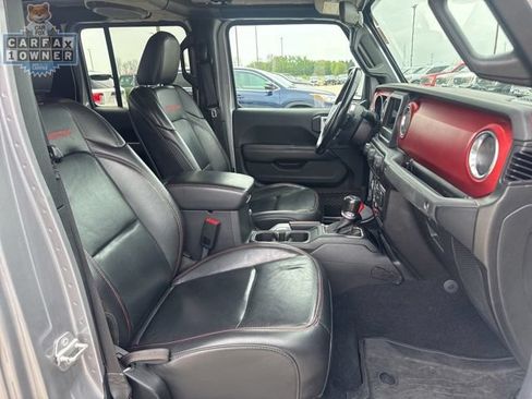 Used 2020 Jeep Gladiator Rubicon w/ LED Lighting Group AWD/4WD image 17
