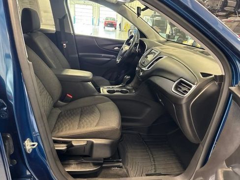 Used 2019 Chevrolet Equinox LT FWD image 16