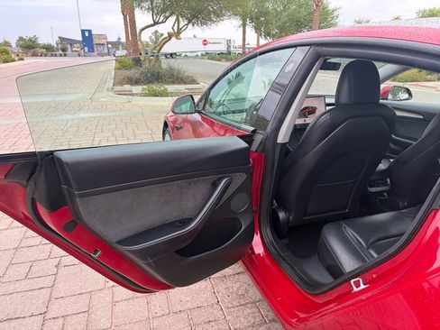 Used 2022 Tesla Model 3 RWD image 10