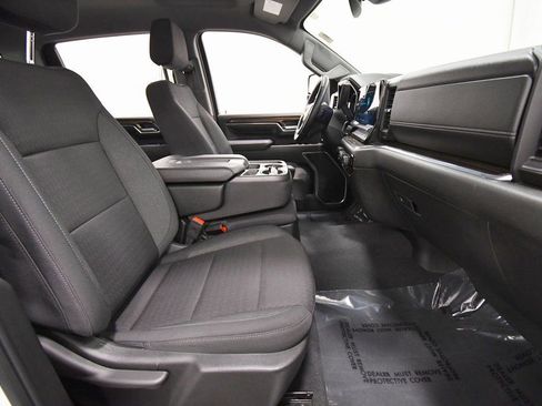 Used 2024 Chevrolet Silverado 3500 LT w/ Convenience Package image 16