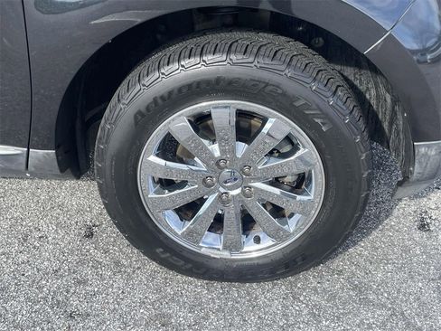 Used 2010 Ford Edge SEL image 12