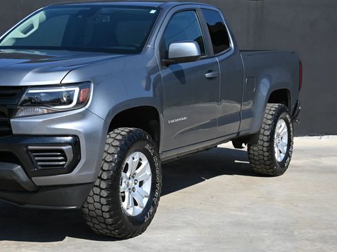 Used 2022 Chevrolet Colorado LT w/ Fleet Safety Package image 13