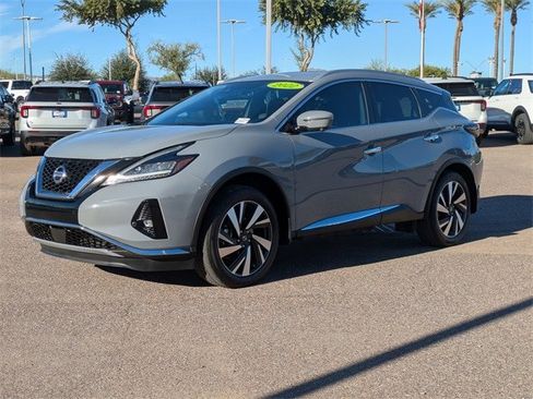 Used 2022 Nissan Murano SL image 2