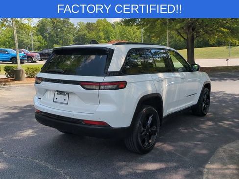 Certified 2023 Jeep Grand Cherokee Altitude AWD/4WD image 5