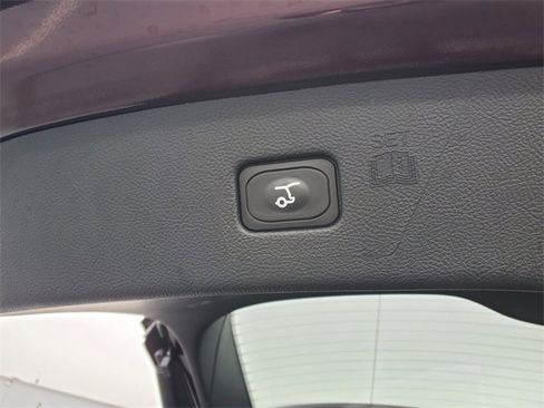 Certified 2024 Ford Edge SEL w/ Convenience Package image 28