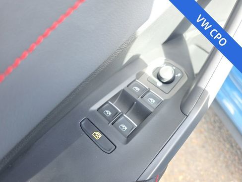 Certified 2025 Volkswagen Jetta GLI Autobahn image 11