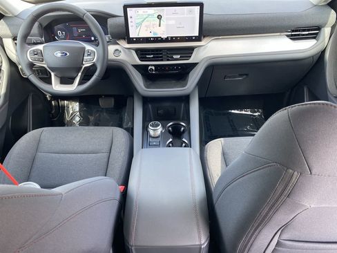 Used 2026 Ford Explorer Active RWD image 12