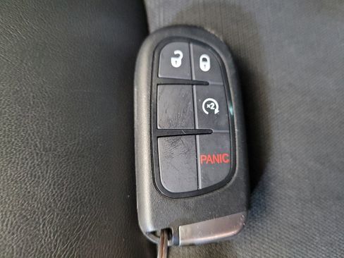 Used 2019 Jeep Cherokee Trailhawk w/ Trailer Tow Group image 32