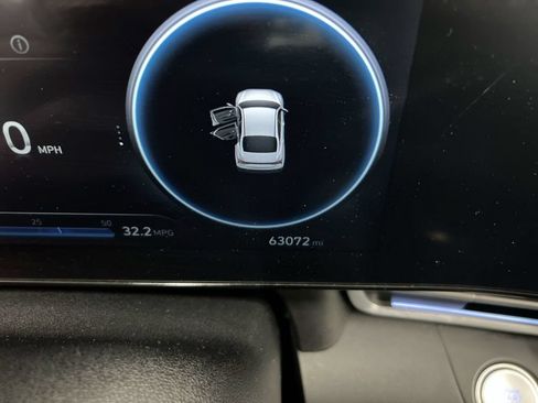 Used 2024 Hyundai Elantra SEL FWD image 13