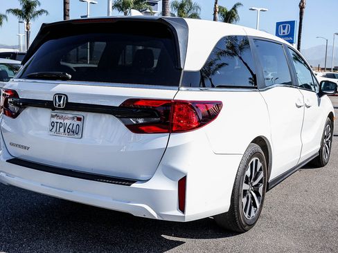 Used 2025 Honda Odyssey EX-L image 7