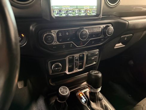 Used 2018 Jeep Wrangler Unlimited Sahara AWD/4WD image 81