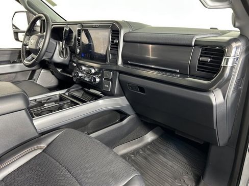 Used 2025 Ford F350 Lariat w/ Lariat Ultimate Package image 8