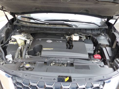 Used 2020 Nissan Murano SL w/ Moonroof Package FWD image 17